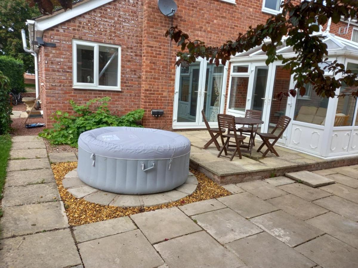 Leominster 3 Bedroom House Parking Garden Private Ngoại thất bức ảnh