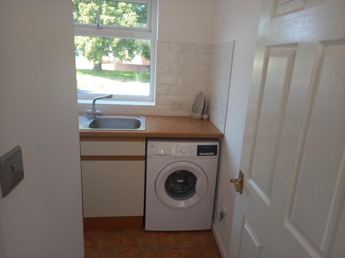 Leominster 3 Bedroom House Parking Garden Private Ngoại thất bức ảnh