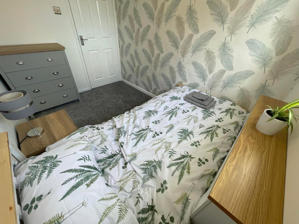Leominster 3 Bedroom House Parking Garden Private Ngoại thất bức ảnh